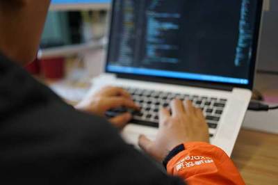 申通快遞以技術(shù)驅(qū)動(dòng)網(wǎng)絡(luò)生態(tài)進(jìn)化，加速全鏈路數(shù)智化重塑進(jìn)程